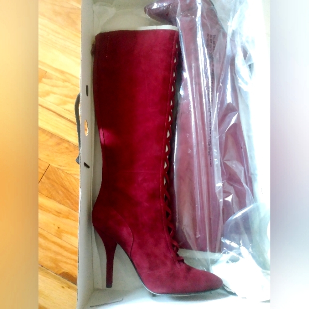 Nine West Jacobe Suede Heel Boots in Wine Sz. 8.5